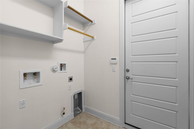 2204 Williston LOOP, Austin, TX 78748