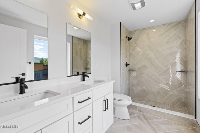 13 Footpath Way, Lake George, NY 12845