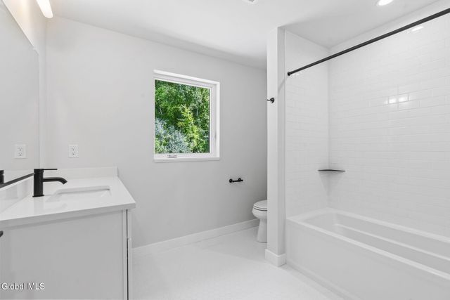 13 Footpath Way, Lake George, NY 12845