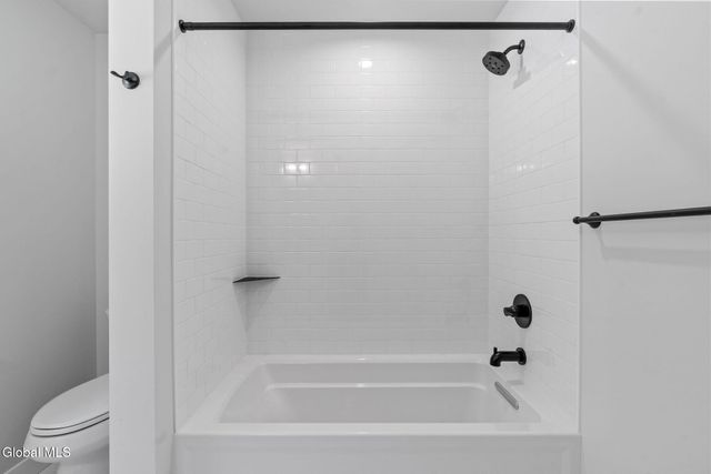 13 Footpath Way, Lake George, NY 12845