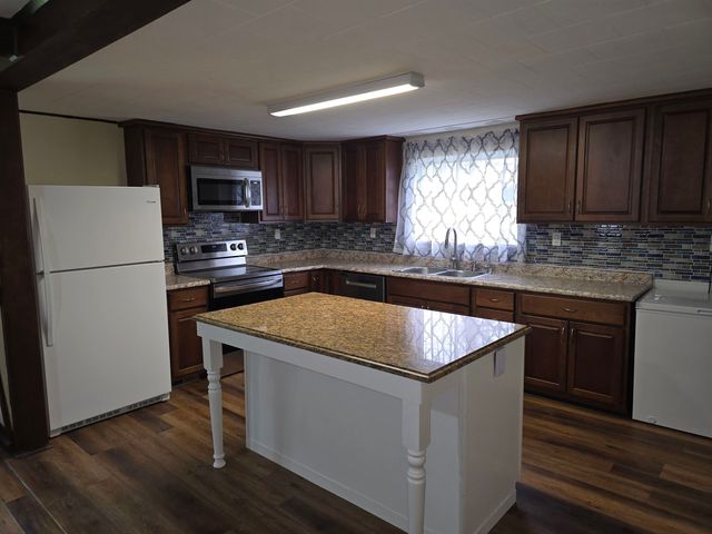 117 W Mcneil Street, Corunna, MI 48817