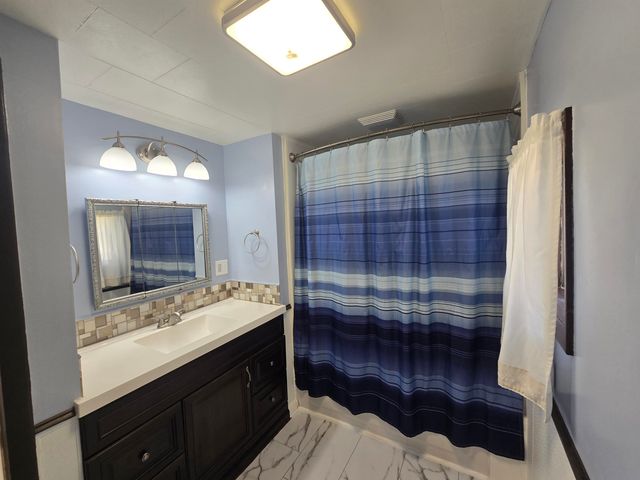 117 W Mcneil Street, Corunna, MI 48817