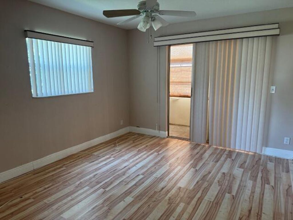 Image 17 of property listing at 349 Flanders H, Delray Beach, FL 33484