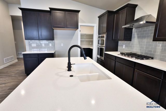 335 MIRIAM CT, Rapid City, SD 57703