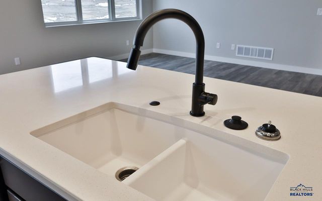 335 MIRIAM CT, Rapid City, SD 57703