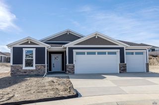 335 MIRIAM CT, Rapid City, SD 57703