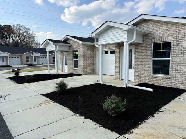 741 Kings Ln Apt A1, Tullahoma, TN 37388