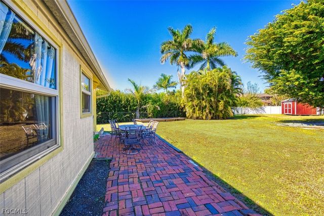 5417 Loyola LN, Fort Myers, FL 33908