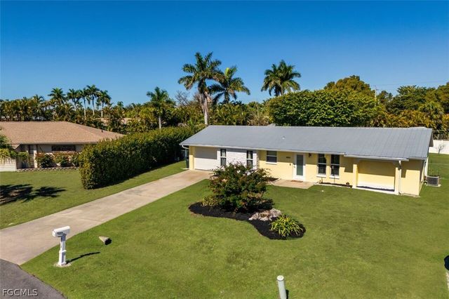 5417 Loyola LN, Fort Myers, FL 33908