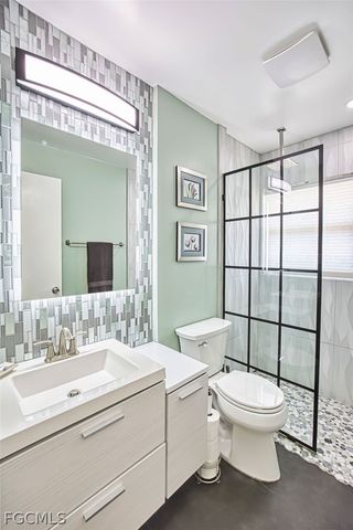 5417 Loyola LN, Fort Myers, FL 33908