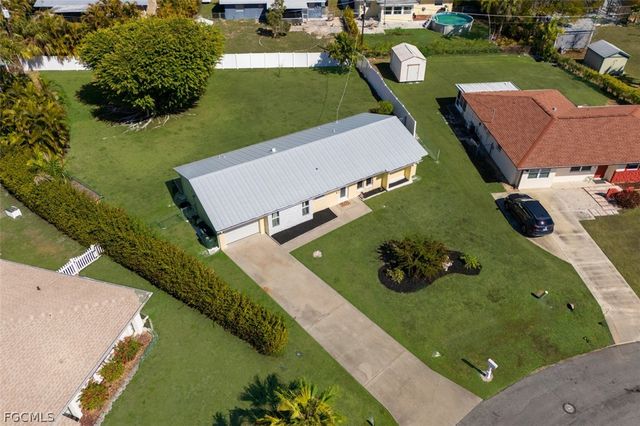 5417 Loyola LN, Fort Myers, FL 33908