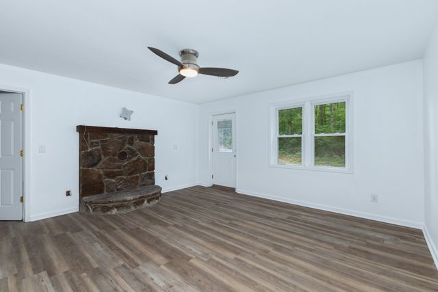 247 Hutchings Ln, Mcminnville, TN 37110