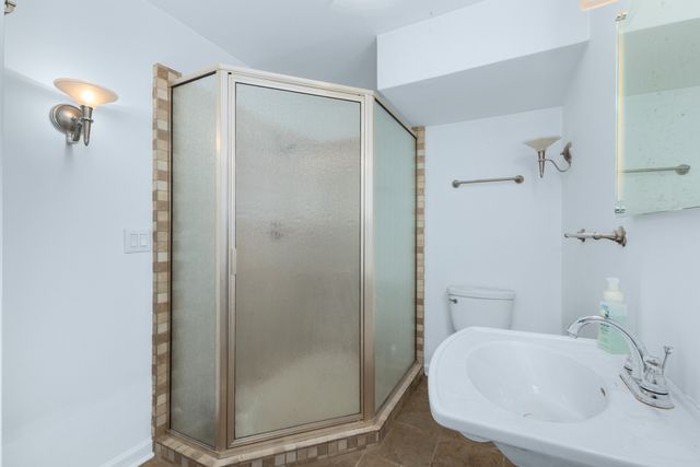 247 Hutchings Ln, Mcminnville, TN 37110