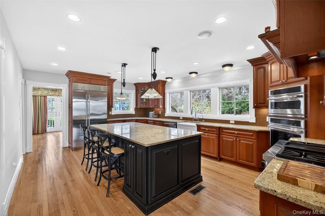 247 Broadway, Pleasantville, NY 10570