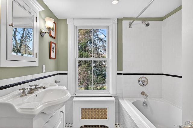 247 Broadway, Pleasantville, NY 10570