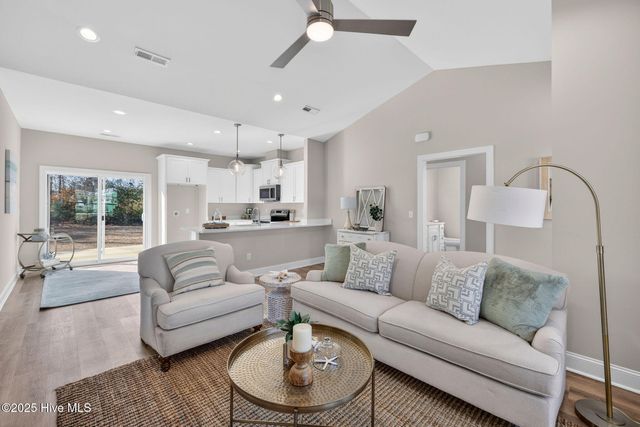 9579 Lily Pond Court NE, Leland, NC 28451