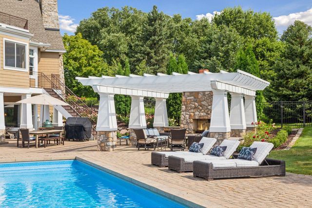 4640 McDonald Drive N, Stillwater, MN 55082