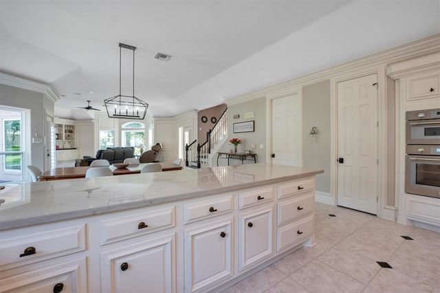 12710 Everhart Pointe Drive, Tomball, TX 77377