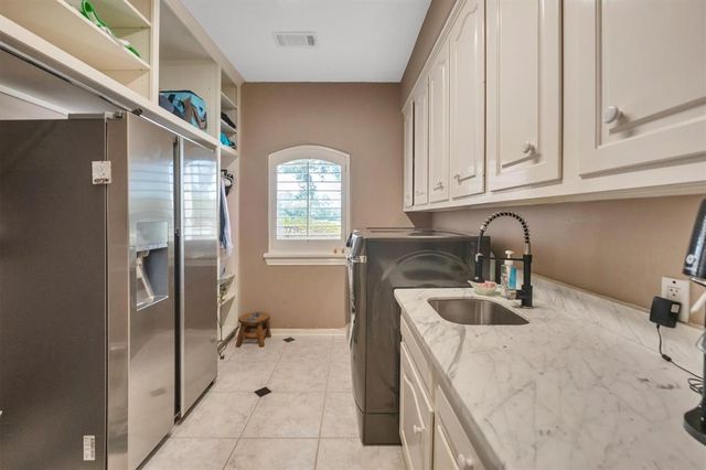 12710 Everhart Pointe Drive, Tomball, TX 77377