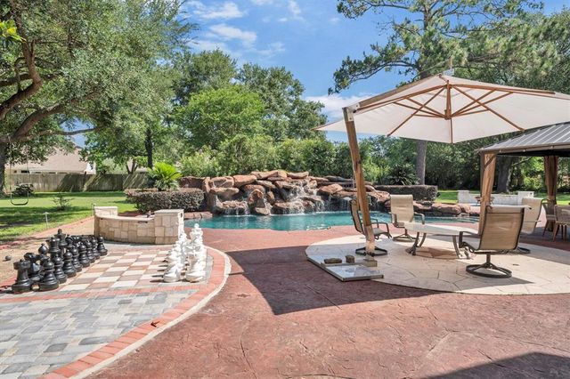 12710 Everhart Pointe Drive, Tomball, TX 77377