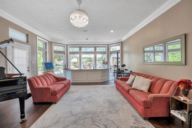 12710 Everhart Pointe Drive, Tomball, TX 77377