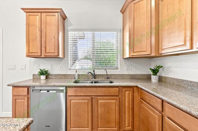 1546 W ALDER Road, San Tan Valley, AZ 85140