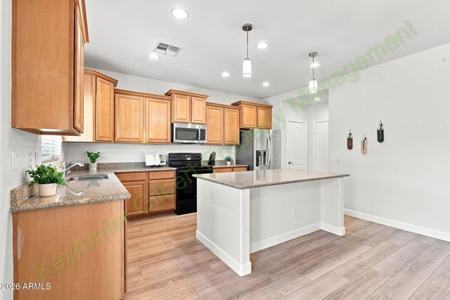 1546 W ALDER Road, San Tan Valley, AZ 85140