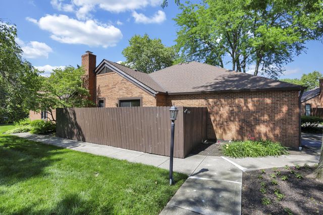 2160 Coach Road N, 9, Columbus, OH 43220