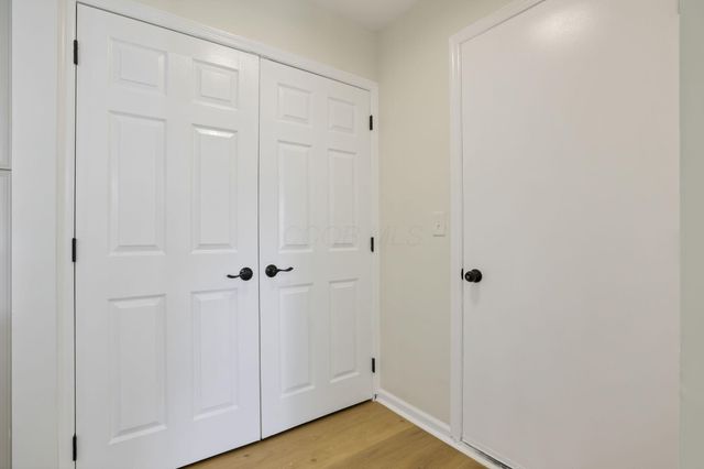 2160 Coach Road N, 9, Columbus, OH 43220