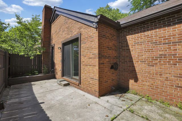 2160 Coach Road N, 9, Columbus, OH 43220