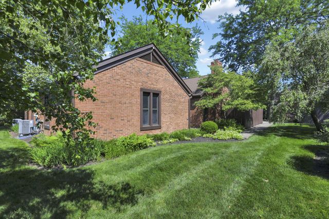 2160 Coach Road N, 9, Columbus, OH 43220