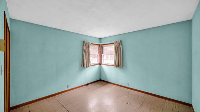 1244 E 1000 N, La Porte, IN 46350