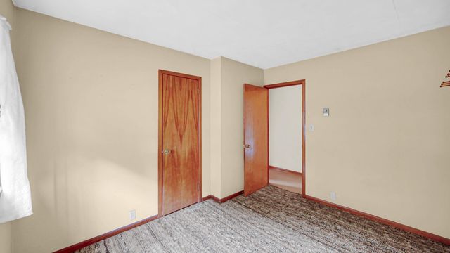 1244 E 1000 N, La Porte, IN 46350