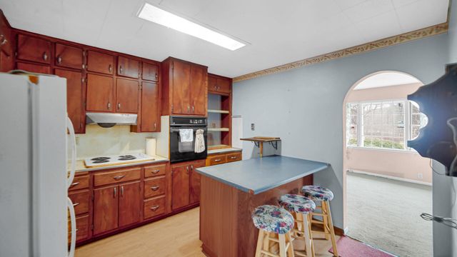 1244 E 1000 N, La Porte, IN 46350