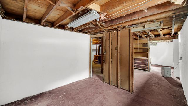 1244 E 1000 N, La Porte, IN 46350