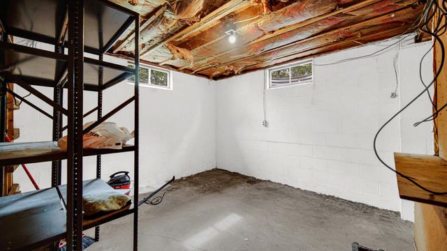 1244 E 1000 N, La Porte, IN 46350