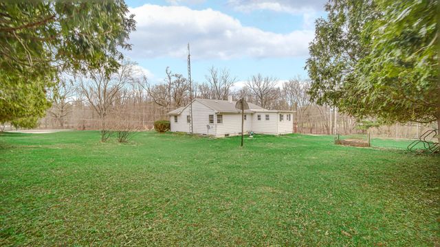 1244 E 1000 N, La Porte, IN 46350