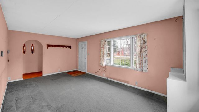 1244 E 1000 N, La Porte, IN 46350