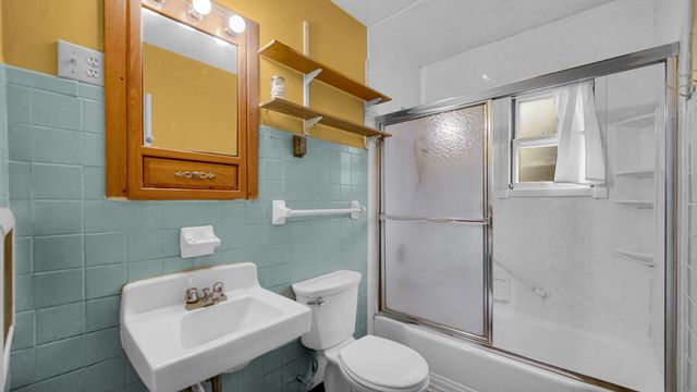 1244 E 1000 N, La Porte, IN 46350