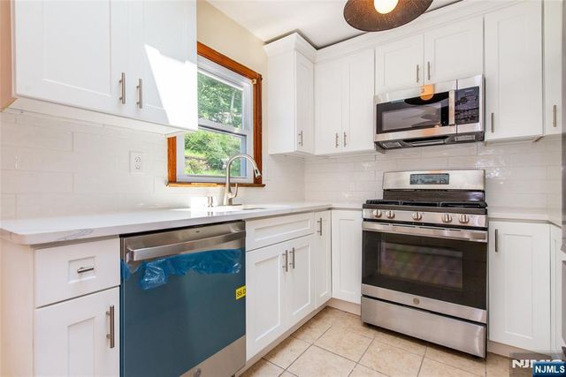 235 Skyline Lake Drive, Ringwood, NJ 07456
