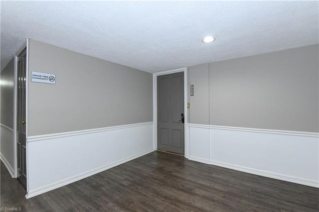 1101 N Elm Street 906, Greensboro, NC 27401