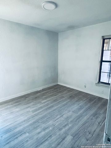 318 Charcliff, San Antonio, TX 78220