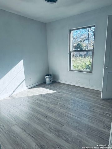 318 Charcliff, San Antonio, TX 78220