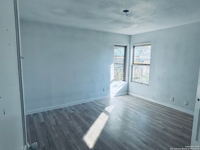 318 Charcliff, San Antonio, TX 78220