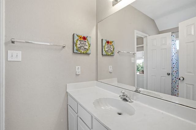 2316 Leafy Glen Court, Bedford, TX 76022