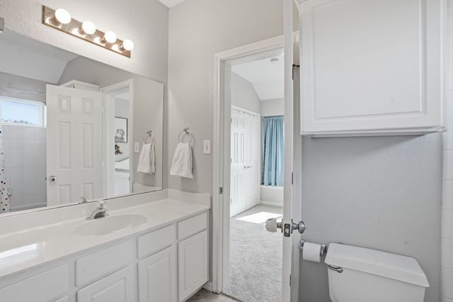 2316 Leafy Glen Court, Bedford, TX 76022