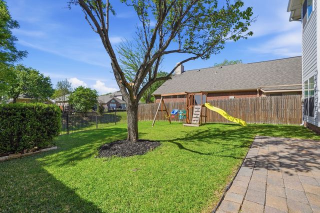 2316 Leafy Glen Court, Bedford, TX 76022