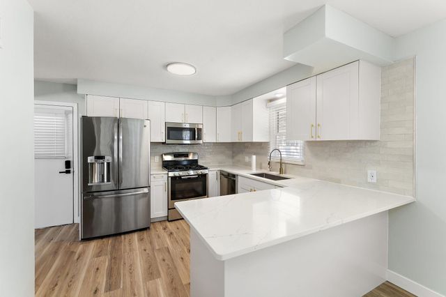 1401 Nevada Avenue S, Saint Louis Park, MN 55426