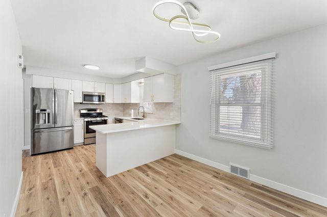 1401 Nevada Avenue S, Saint Louis Park, MN 55426