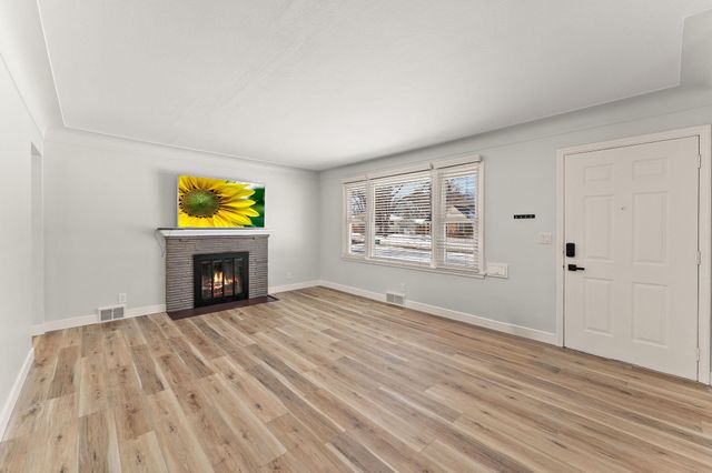 1401 Nevada Avenue S, Saint Louis Park, MN 55426